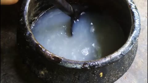 How the Kitul honey production process is done completely from scratch.