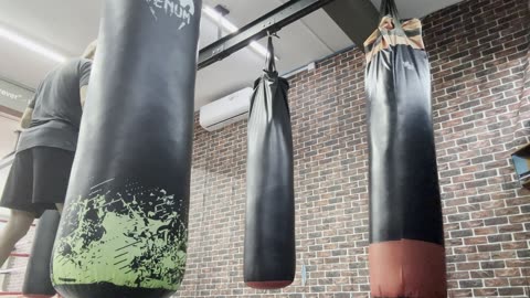 Vacation in Mauritius 🇲🇺 . Shape Sports Club Grand Baie - 450lbs Bag Side Kicks. July 11, 2025