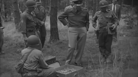 GENERAL EISENHOWER VISITS WESTERN GERMANY - GENERAL EISENHOWER VISITS WESTERN GERMANY - 111-adc-9419