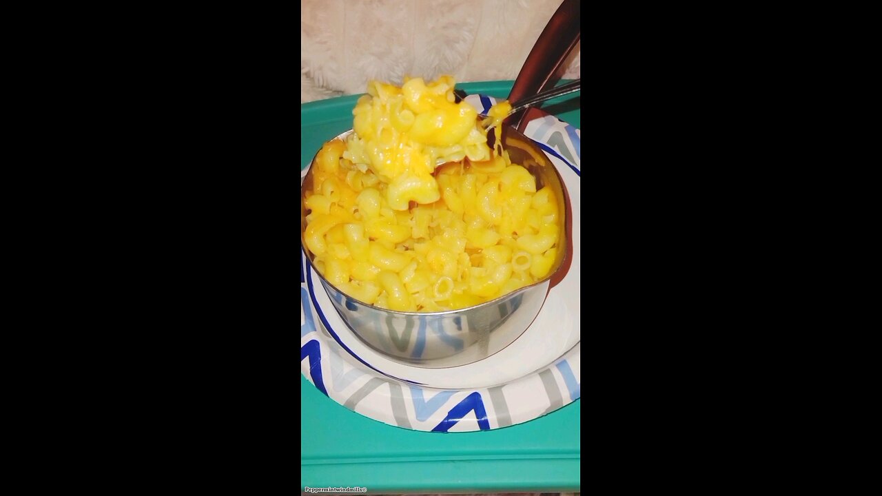 ASMR|| Mini Mukbang (Eat Macaroni & Cheese 🧀 with me!)