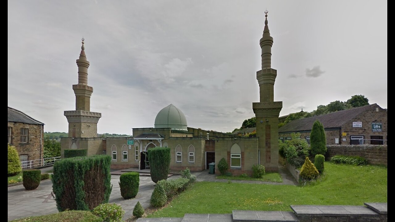 Talking to Muslims 575: A calm conversation with Medina Masjid in Batley, Yorkshire
