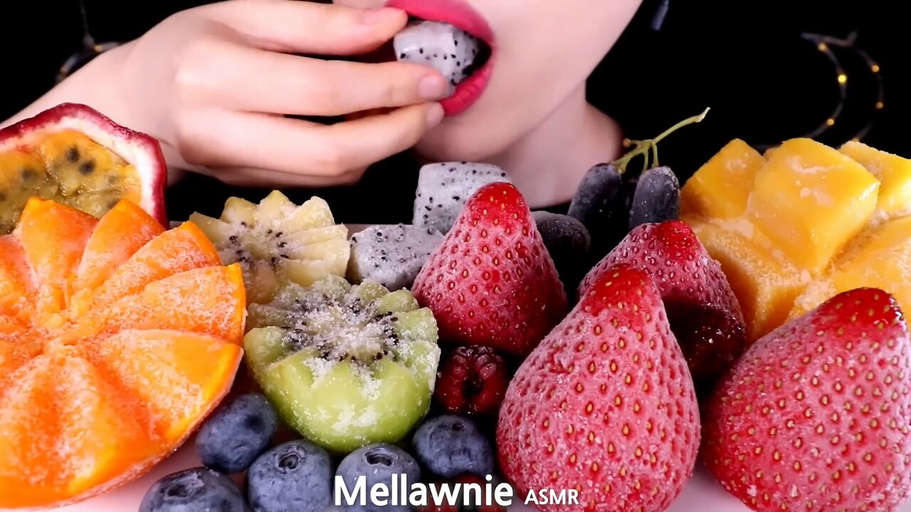 ASMR FROZEN FRUITS, BERRIES, MANGO, KIWI, GRAPE, DRAGON FRUITS etc. 얼린과일 EATING SOUNDS MUKBANG 먹방