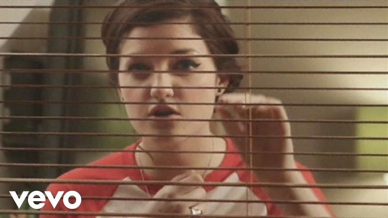 Pearl & The Puppets - Because I Do (Music Video) [2010]