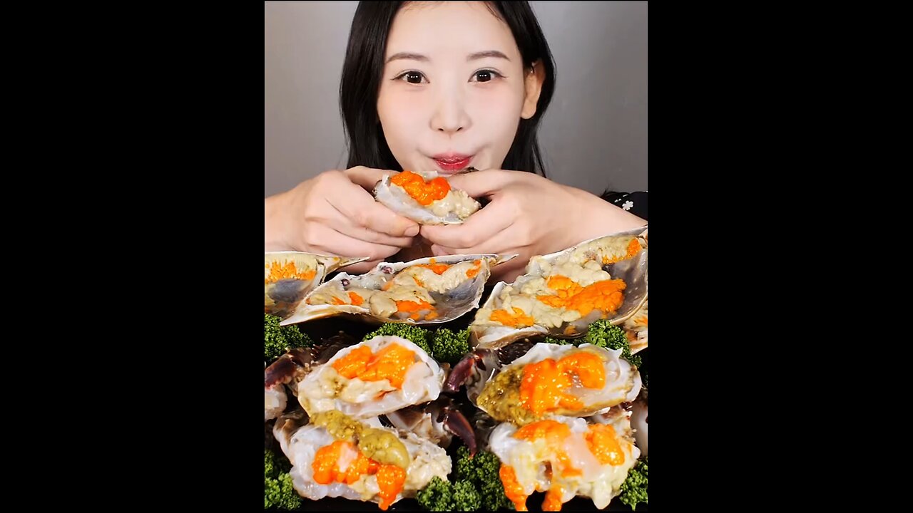Raw Crabs Mukbang