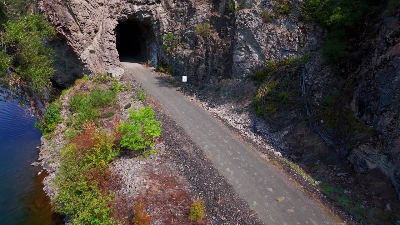 Rail-Trail Tunnel Curlew, WA