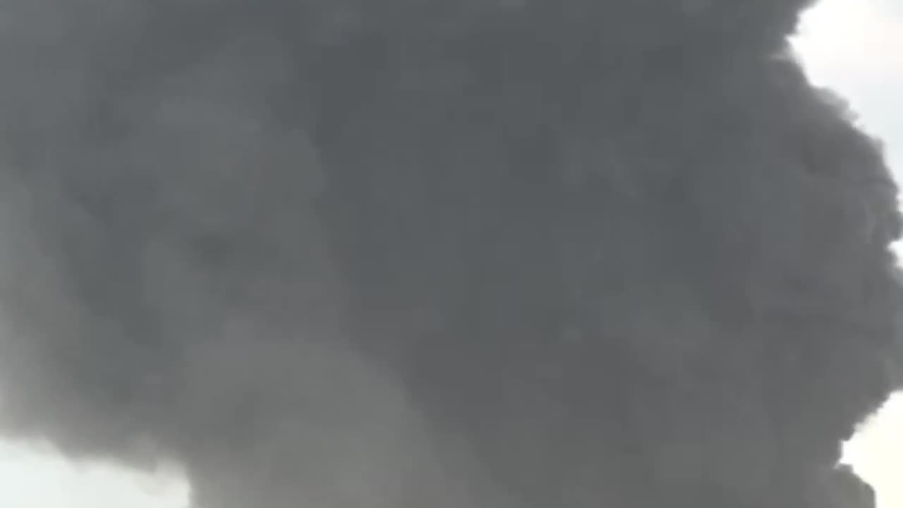 Massive Explosion at the Oil Company in Roseland, Louisiana