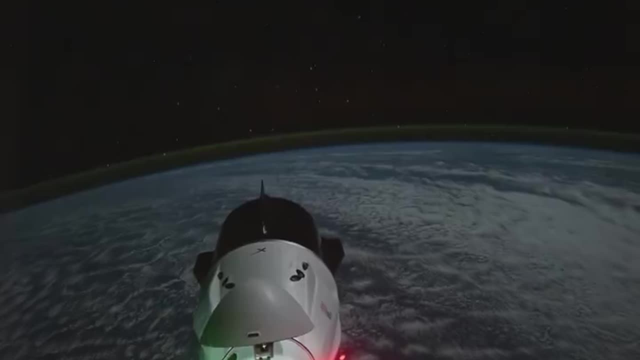 SpaceX Dragon docks with Space Station