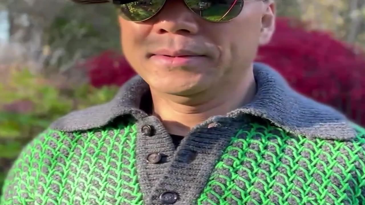 20221031文贵先生GETTR¹: #广西战友:不要在革命未成功前把自己给奉献了。逼到绝地是另外一回事,用合法的思维的智慧来保护自己。