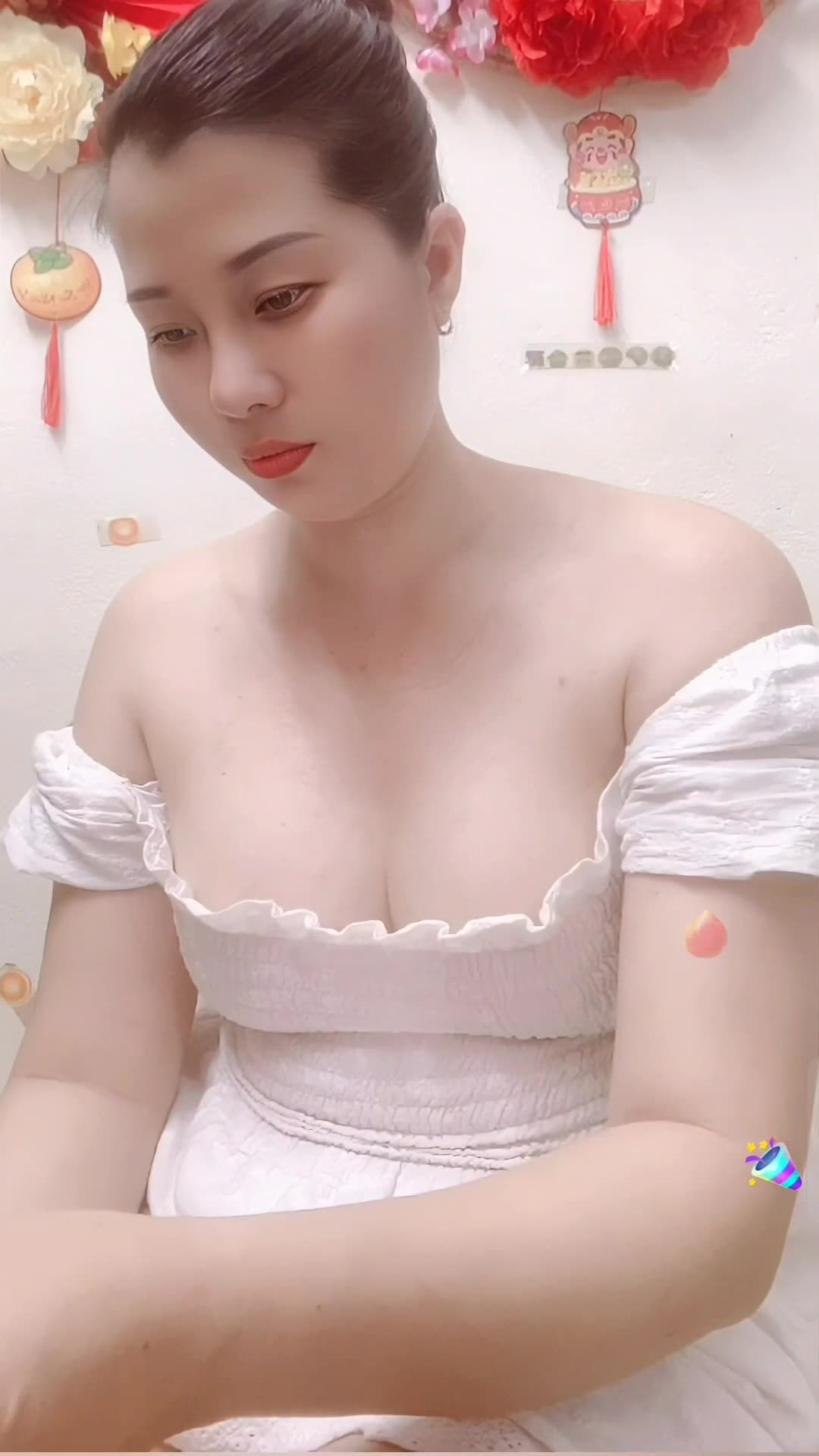 Chinese + Vietnamese + Filipino = Mega pinachinam force