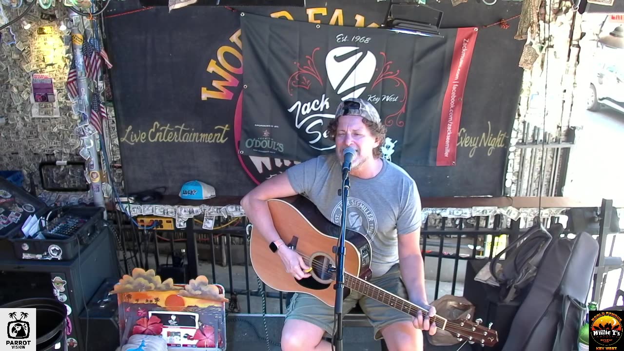 LIVE Music Everyday!
