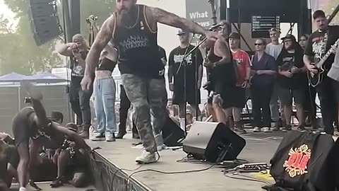 Painful Stagedive in Slow Motion #shorts #impericon