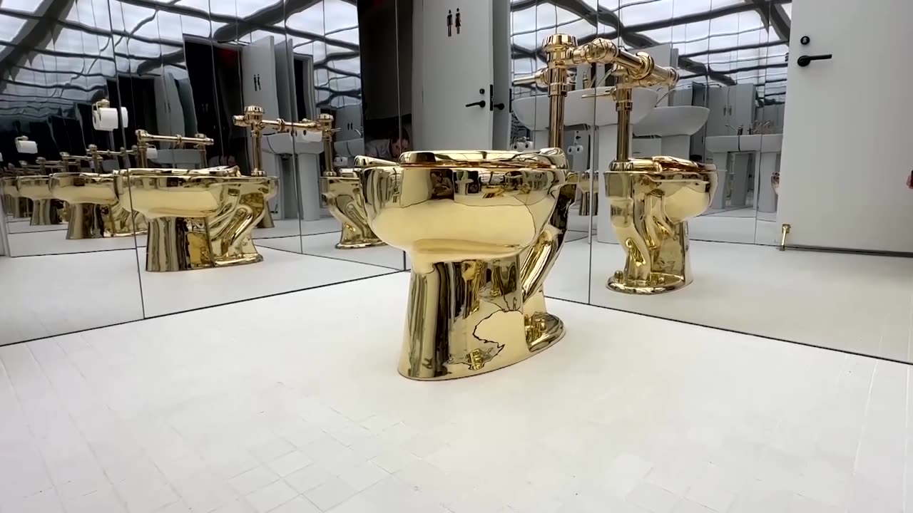 This solid gold toilet could fetch $10 million at auction block