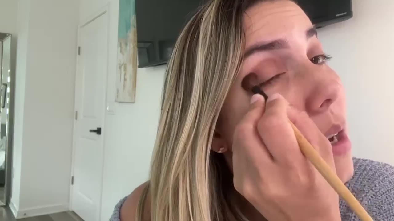 The Best Mattifying & Pore-Minimizing Makeup Base Compared to Top Primers in the USA, Canada & UK.