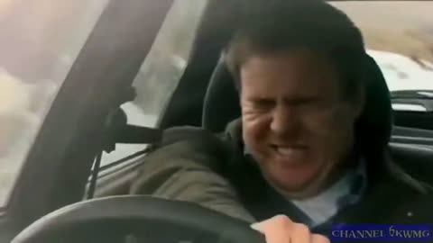 Tyrone crashes car on Coronation Street