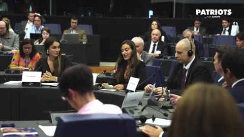 🎤 David Santos EXPLOTA contra la censura en el Parlamento