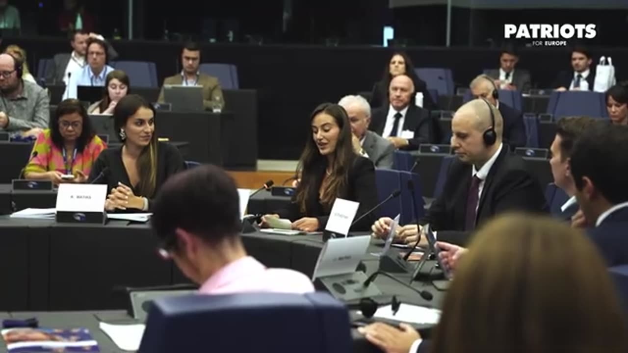 🎤 David Santos EXPLOTA contra la censura en el Parlamento