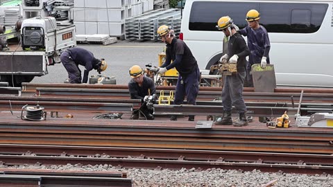 Another longer view of the track crew