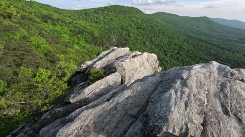 clifftop climbing at mt cheaha
