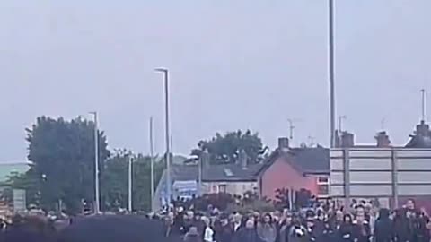 🇬🇧More anti rape gang riots last night across British Northern Ireland 🔥