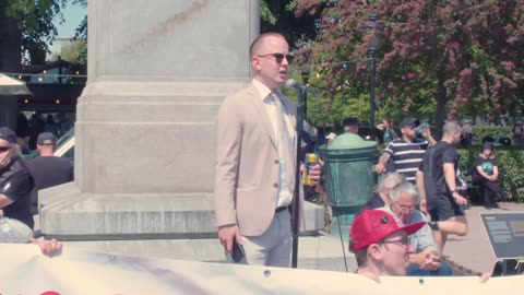 "Sverige är vårt, demokratin är vår. Kräver tillbaka allt" Andreas Sidkvists tal på demonstrationen