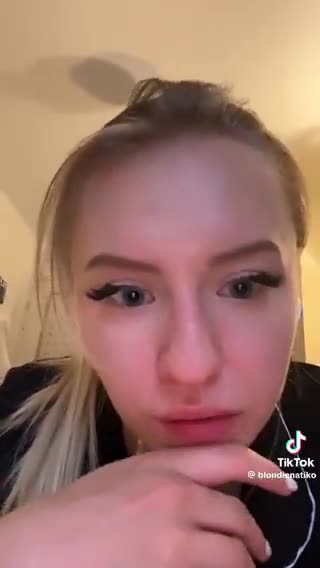 This girl shares her experiences about how she's treated like shit by her 'friends