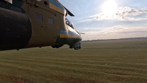 Incredible HD Footage of a Ukrainian Mi-24 Attack Helicopter
