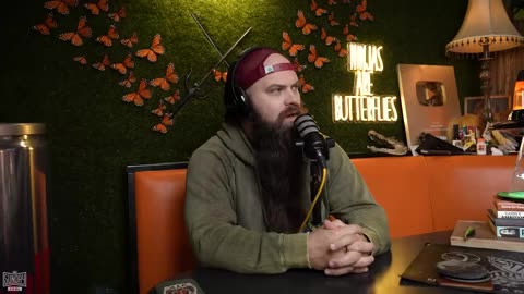 Frogman Sighting, Somalian Daycare Scandal & Malaysian Flight 370