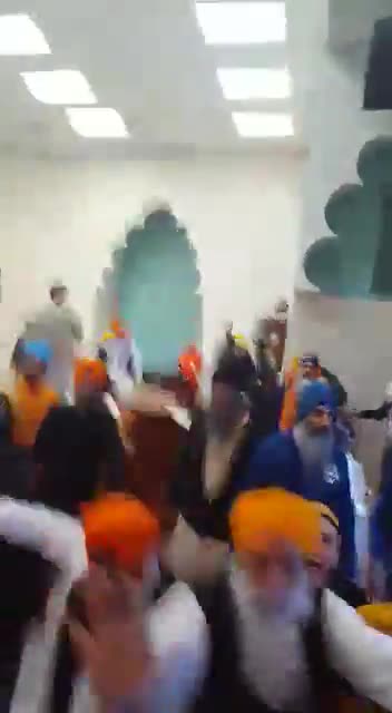 Mirrored: USA Sikh Fight in Turlock Gurdwara, California