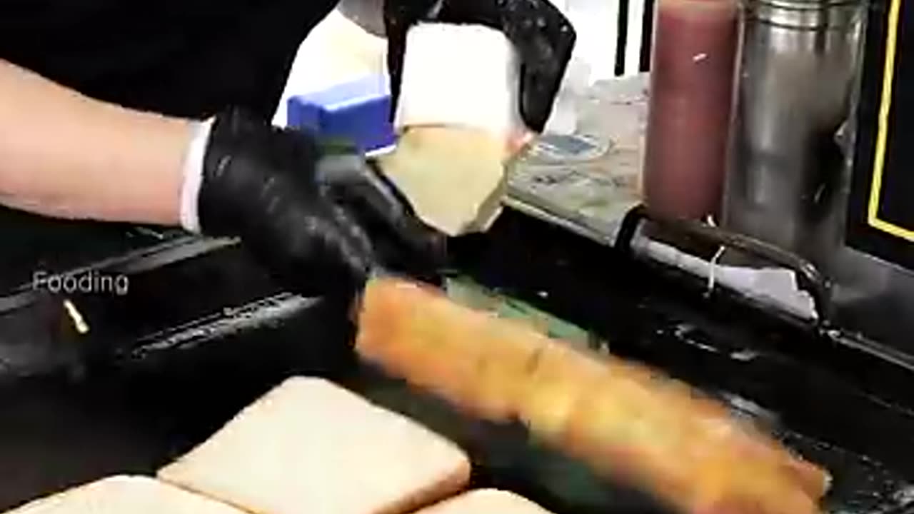 Amazing and Satisfying Skill Of Toast Master - Ko