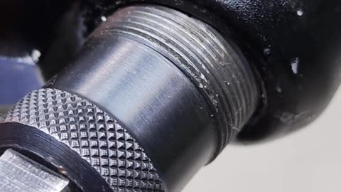 The threads on my bicycle cranks have become damaged. How can I easily remove my bike cranks?