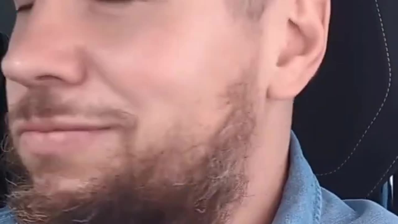 TITO CHLAPI FURT DOSTÁVAJÍ