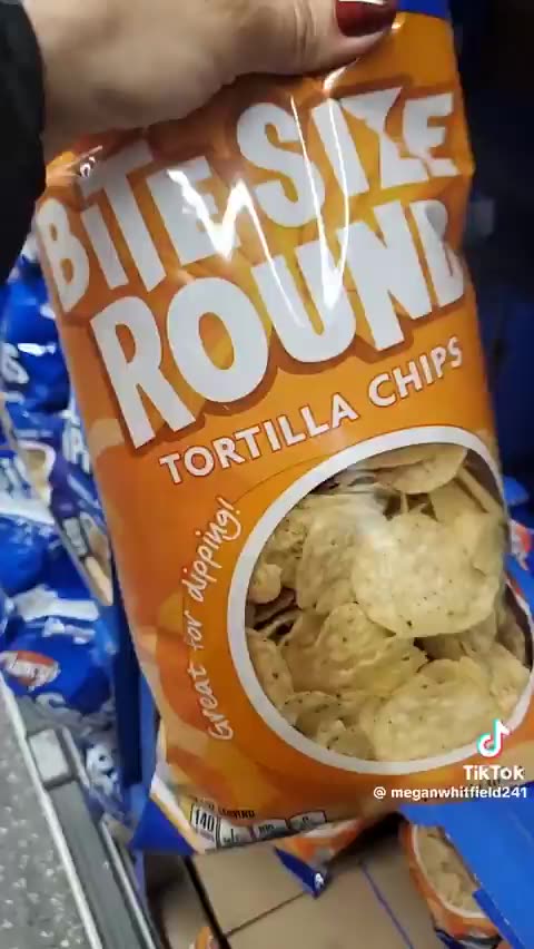 🚨 “ALL THE FOOD IS FAKE!” WOMAN WALKS INTO ALDI - SAYS ...