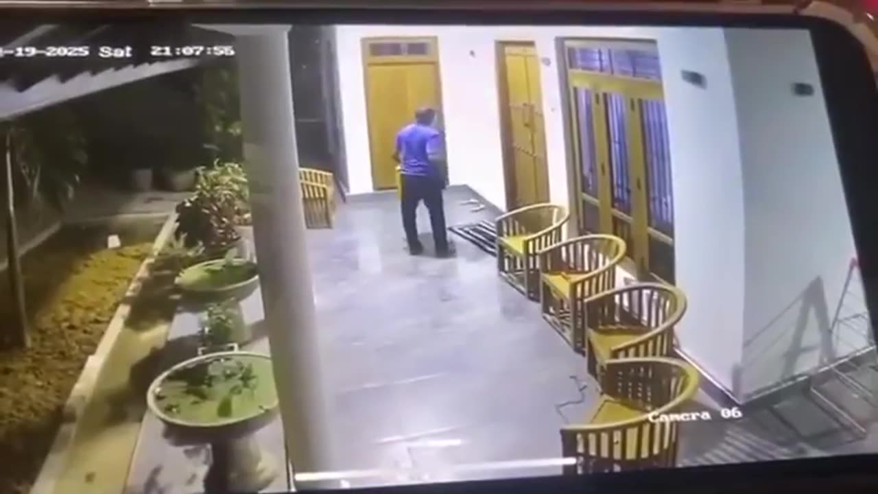 man set him self on fire by accident haha true love