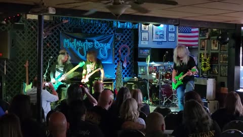 Midnyte Boyz ( live)