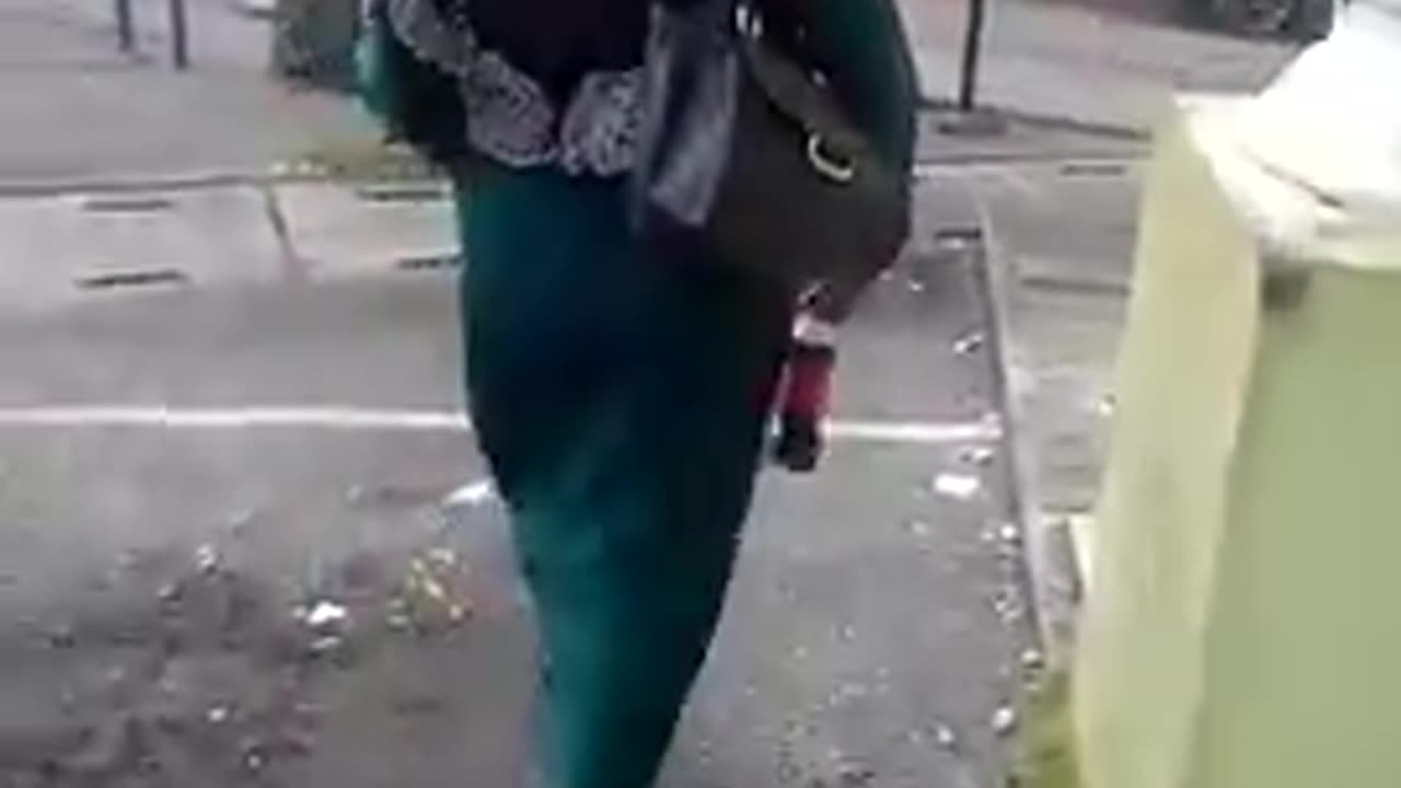 JESUS HEALS MUSLIM WOMAN FOOT INSTANTLY WHEN SHE CONFESSED HIM AS LORD