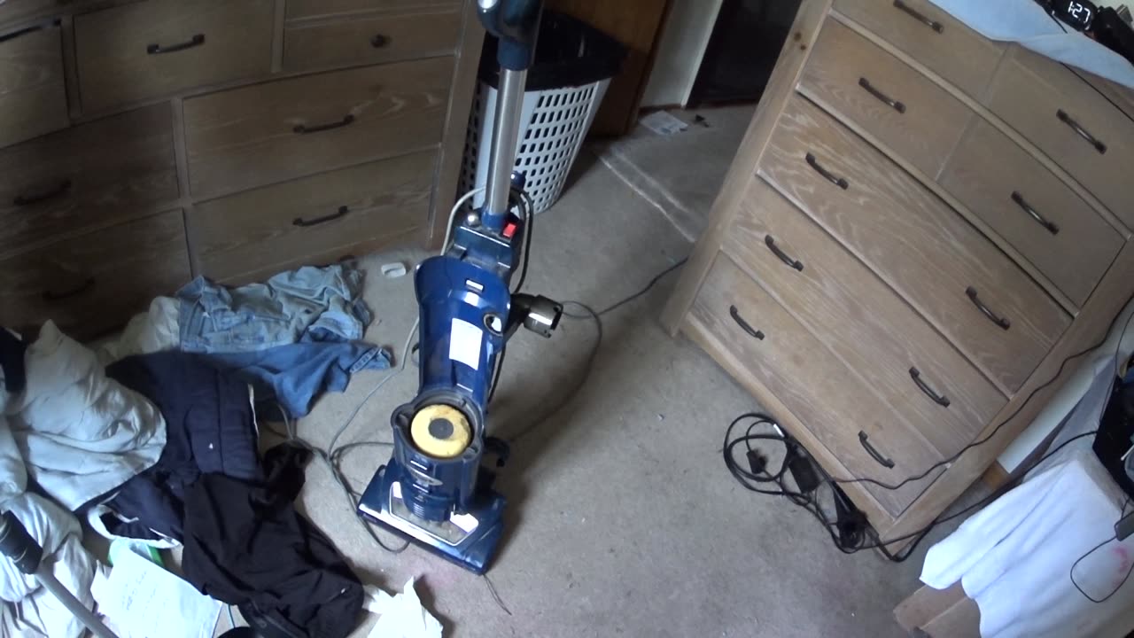 I CLEANED OUT MY VACUUM AGAIN