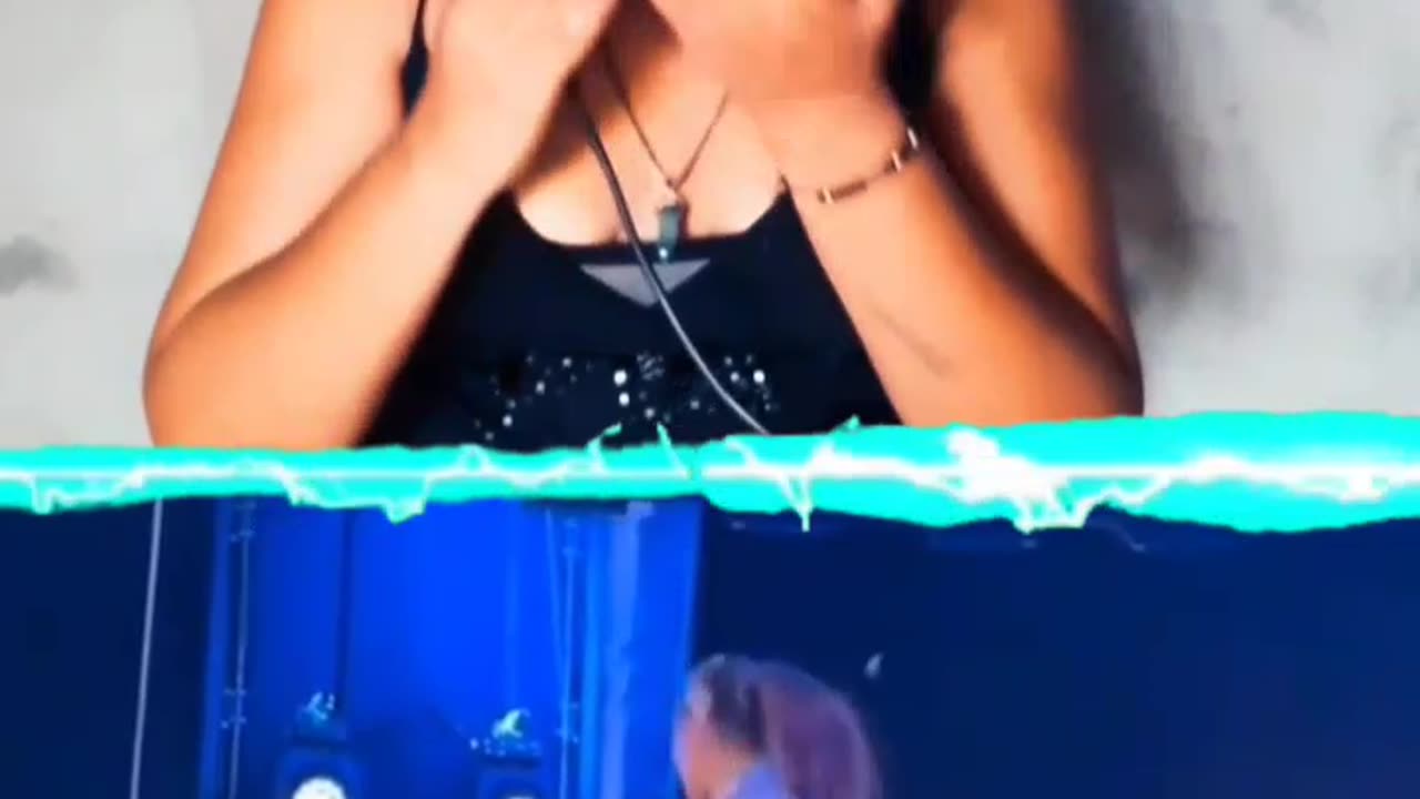 Anitta casi se desvive de un susto.