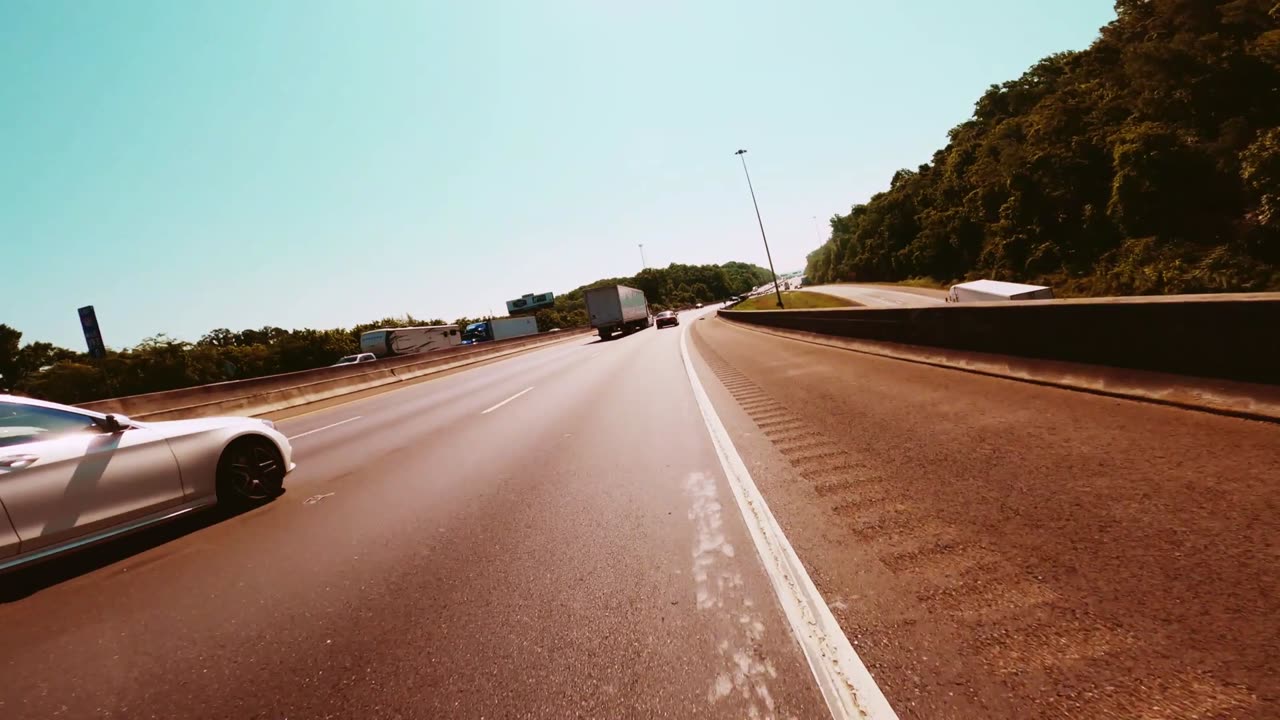 "Insane Close Call! Wild Driver Nearly Causes Pileup – Dashcam Catches It All!"