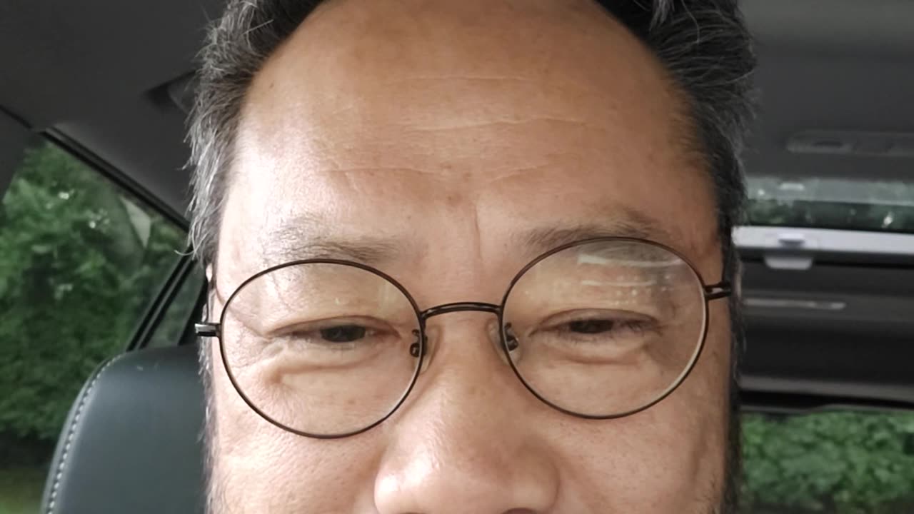 머리부터 발끝까지 많은 닮은 꼴의 미국과 한국: 이미 건넌 강일뿐이며 이젠 돌이킬 수도 돌아아갈 수도 없다.