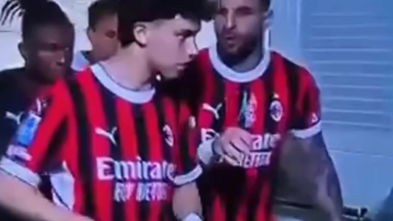 Kyle Walker was spotted brandishing a brutal 'Messi' message to AC Milan team-mate Joao Felix 😡