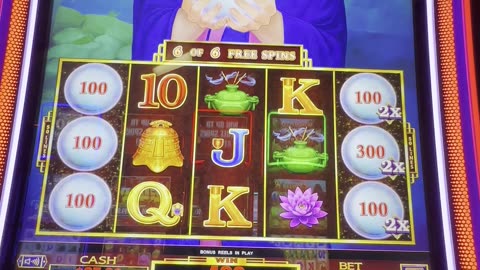Treasure Stacks bonus round 🔮🎰🎉