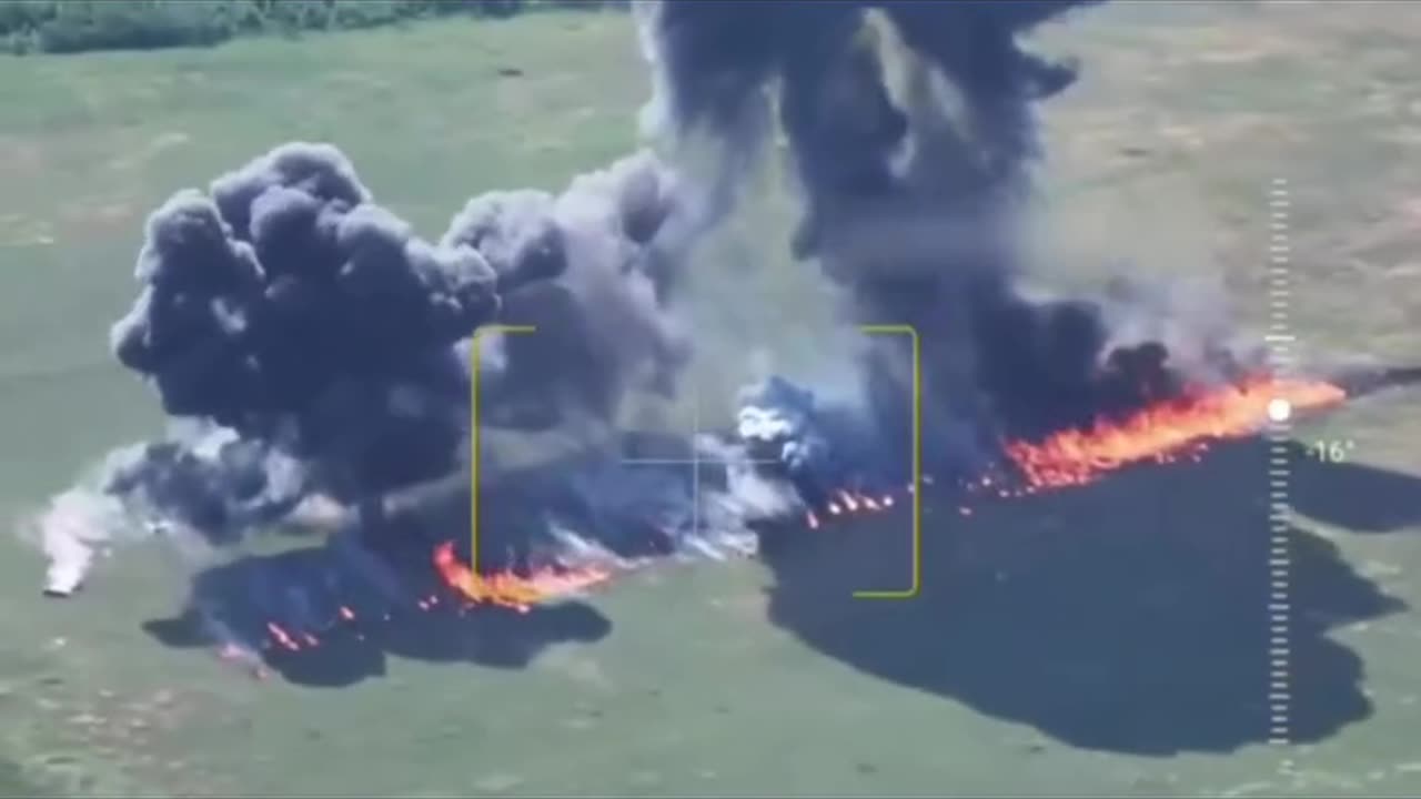 Unbelievable Friendly Fire: Russian Su-25 Shot Down by Its Own Wingman in Ukraine!