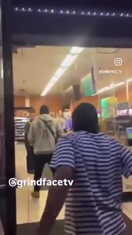 LA SMALL BUSINESS OWNER TRIES TO SAVE HIS BUSINESS FROM LOOTERS