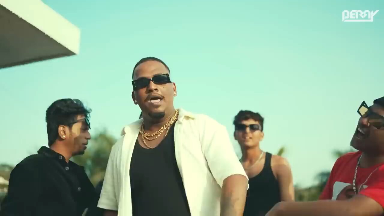 Dhola Dhol manjeera baje re