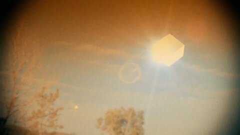 Several Reports of Cube-shaped UFOs