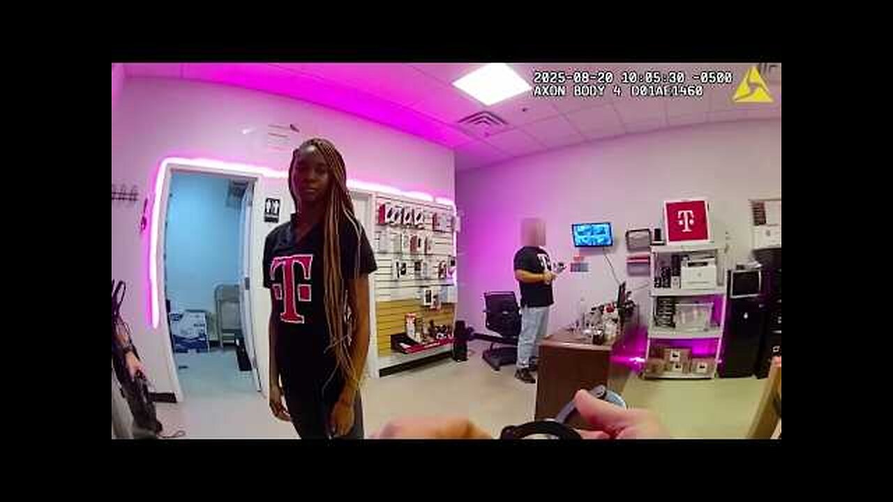 Employee Caught Stealing 19 iPhones and Thousands at iPhone Store After Weeks of Planning