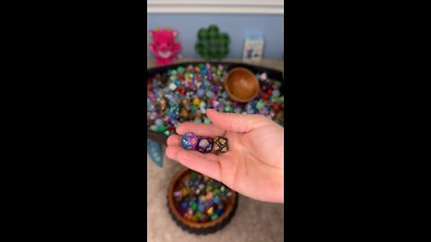 1 scoop for Em S! #1158 #onelinkatatimeshop #dnd #dice #scoops