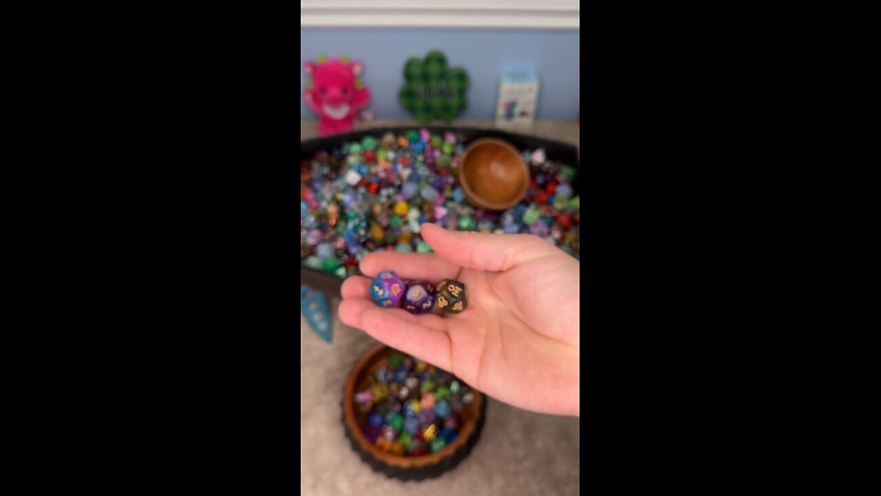 1 scoop for Em S! #1158 #onelinkatatimeshop #dnd #dice #scoops