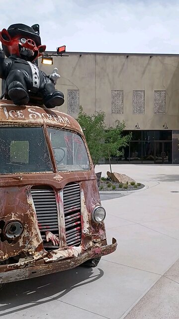 LAS VEGAS HORROR ATTRACTION