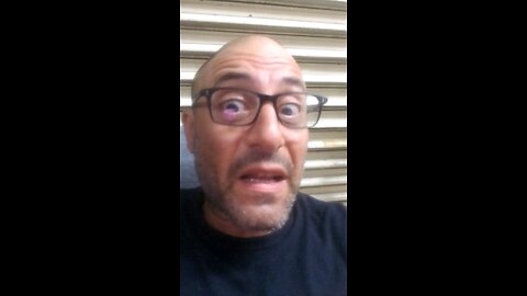 YOU COULDNT EVEN GET MY COLOR RIGHT.... JUST QUIT....